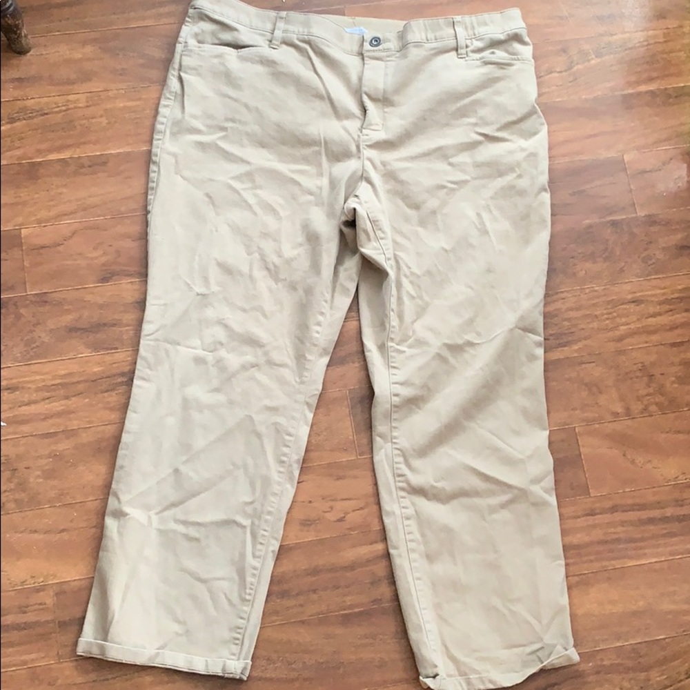 NWOT CJ Banks signature slimming pants! Bc